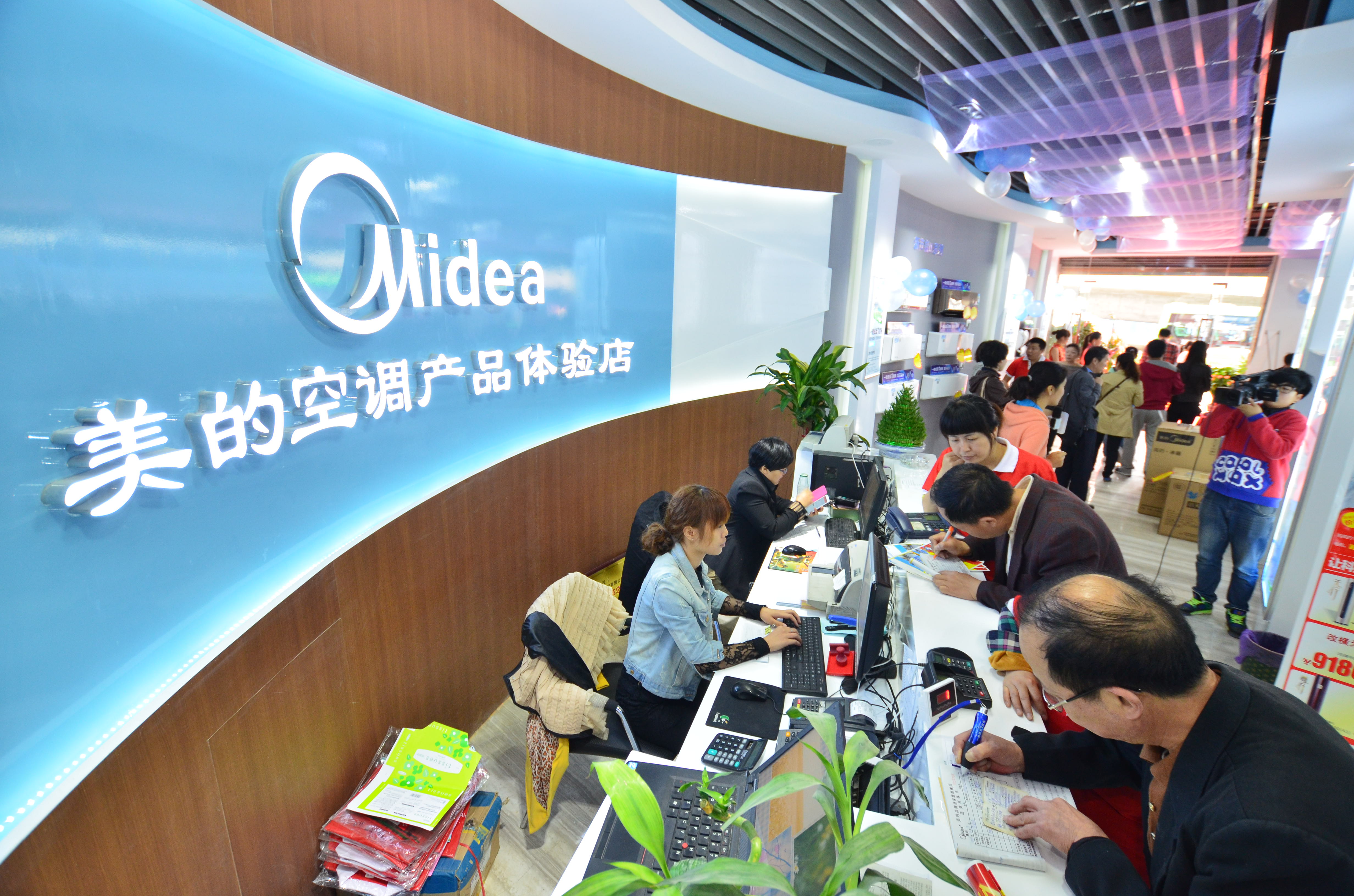 ���Ŀ��{(di��o)���۽����M��ʹ�Ãrֵ���Գ־�Ʒ��(zh��n)�Բ��ӓu